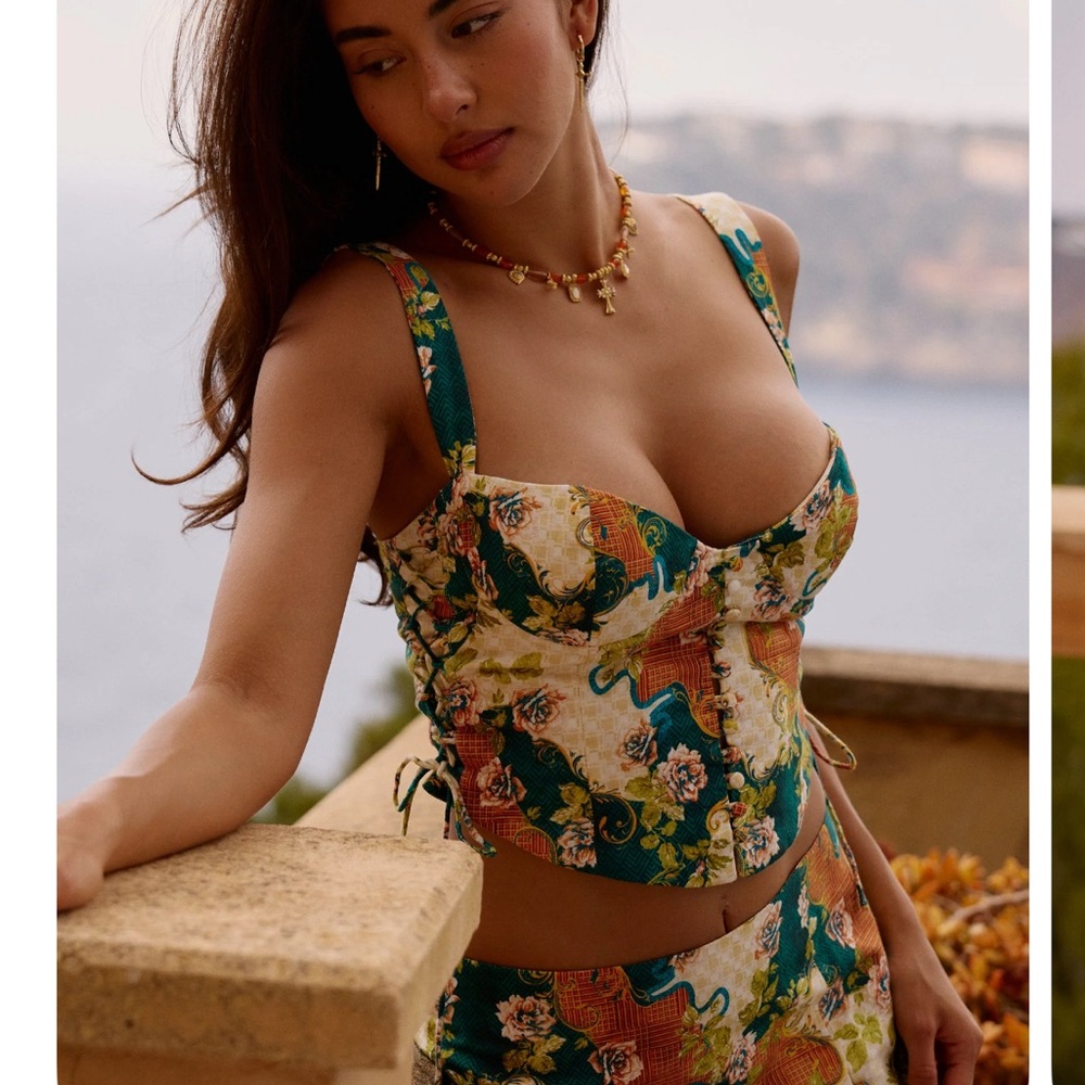 Bydee Australia aurelia corset in Antigua print